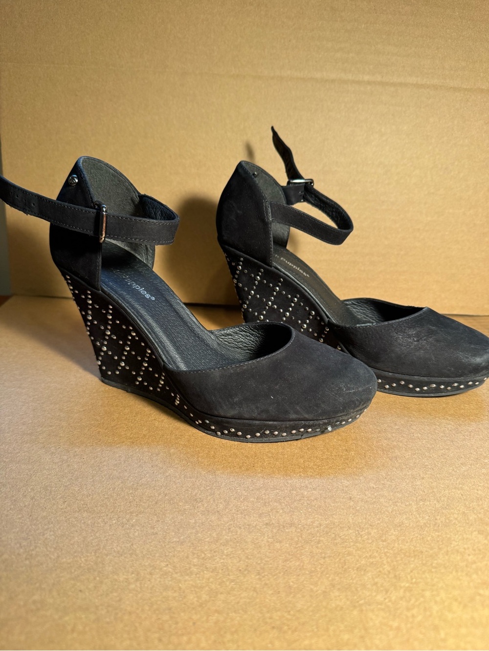 Simple Black Studded Wedge Sandals with Ankle Strap - Picture 3 of 7